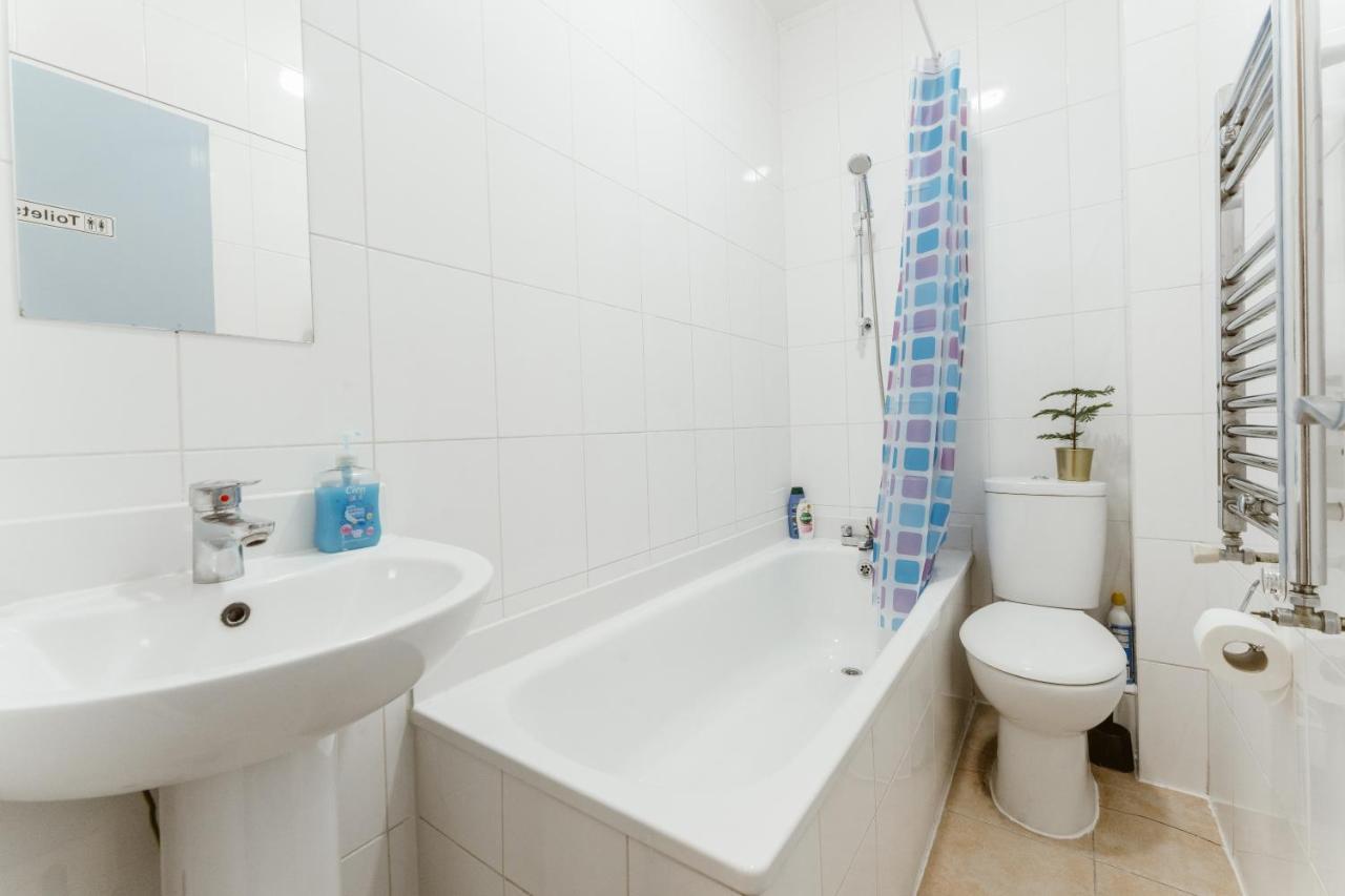 Upton Park Bedrooms 25 Min To Central Londres Extérieur photo